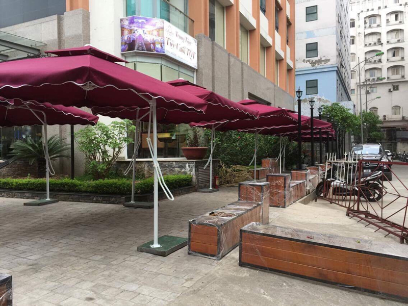 Dù vuông một chân lệch tâm Dù vuông một chân lệch tâm