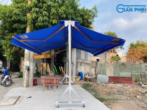 Mái hiên chữ A bạt xếp Hòa Phát ngoài trời