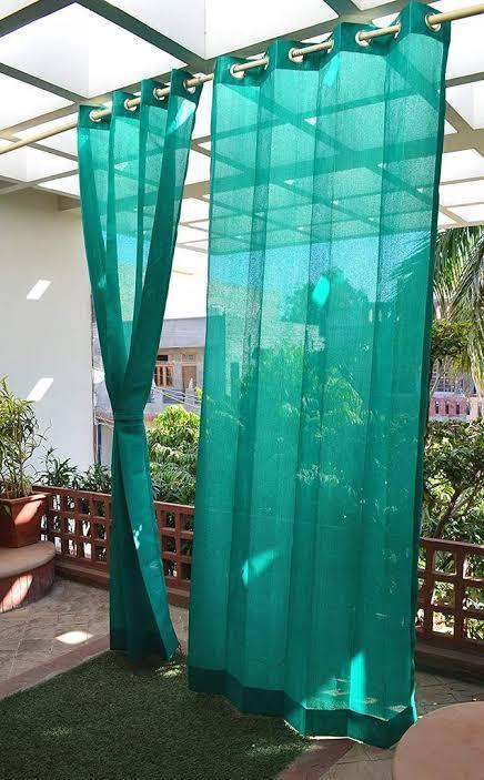 Màn lưới che nắng ban công chung cư