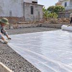 Bạt lót đổ bê tông: Cách chọn, trải và hỏi báo giá
